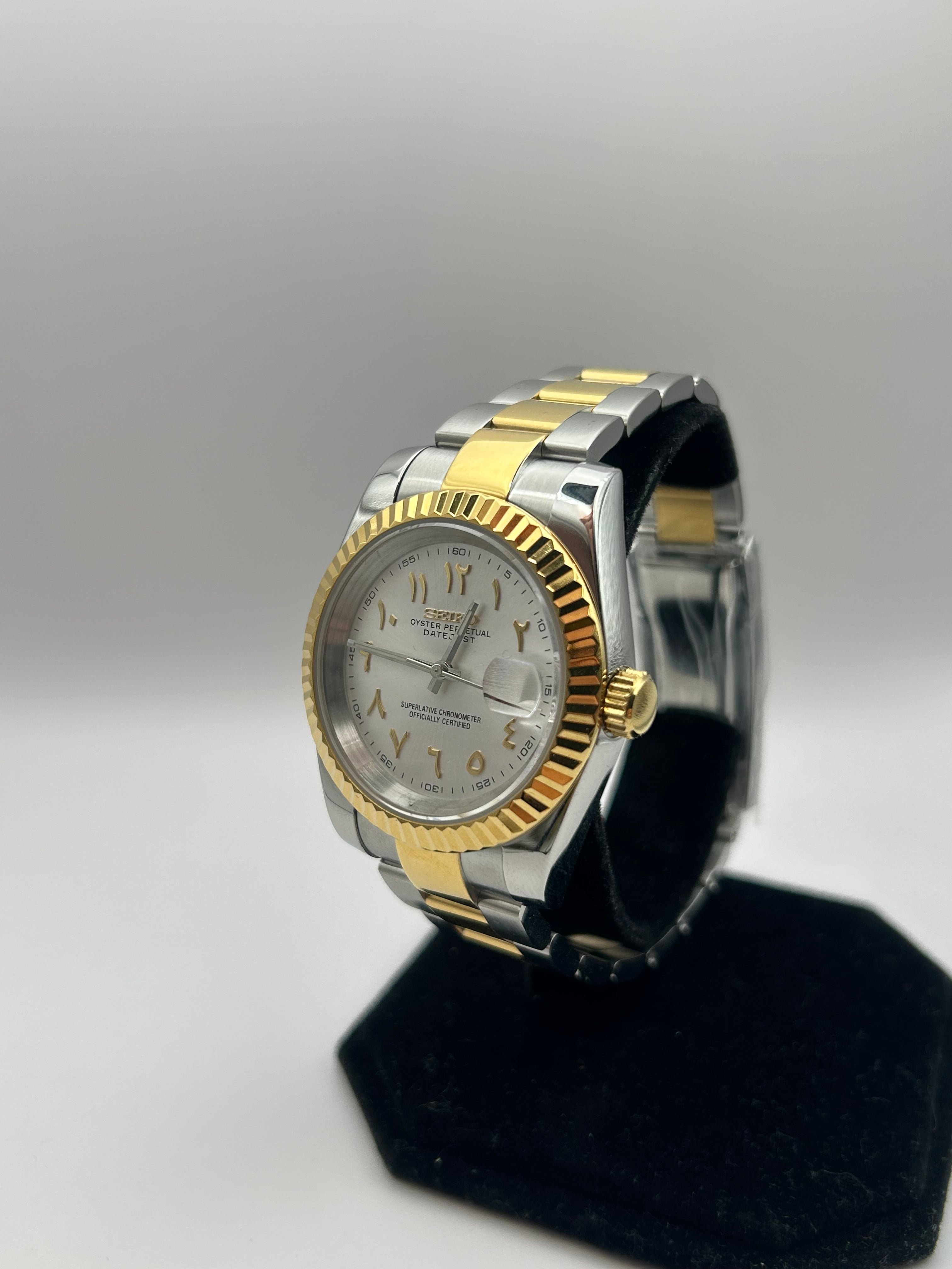 Seiko Arabic Golden/White