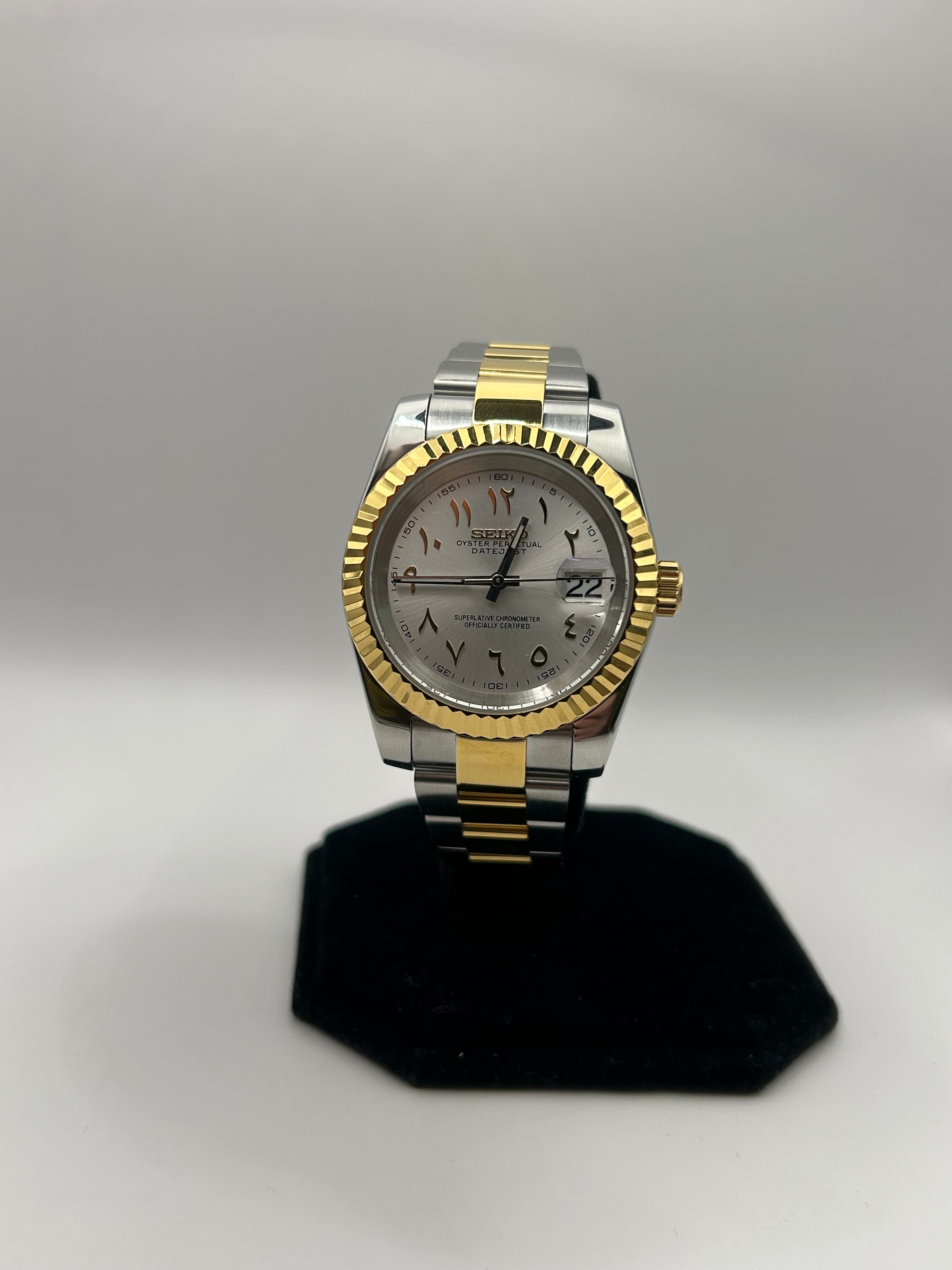 Seiko Arabic Golden/White